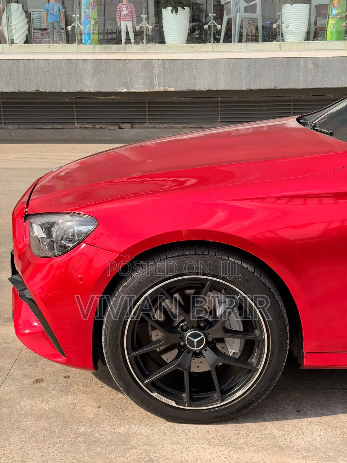 Mercedes-Benz E220 2016 Red
