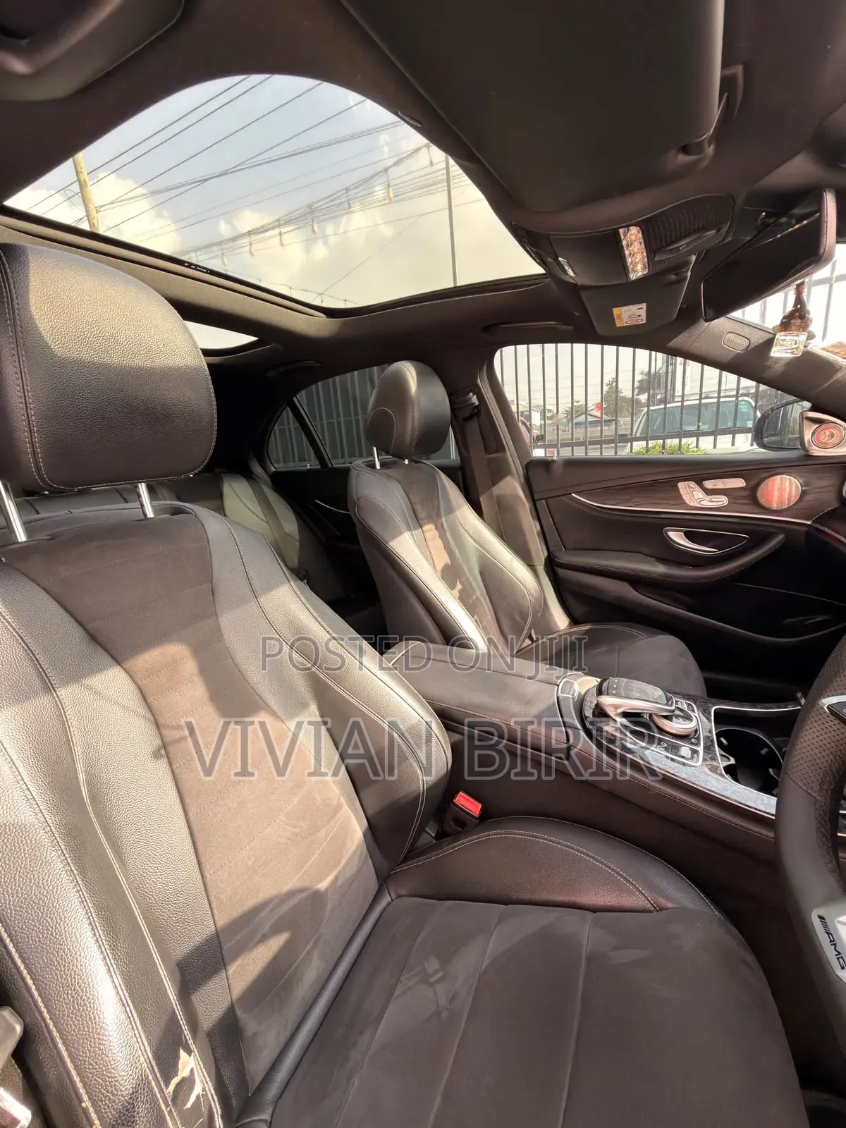 Mercedes-Benz E220 2016 Red
