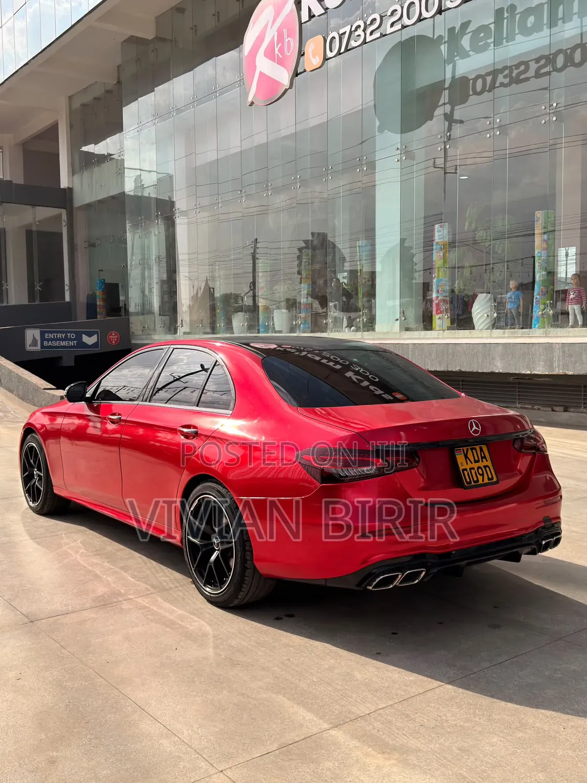 Mercedes-Benz E220 2016 Red