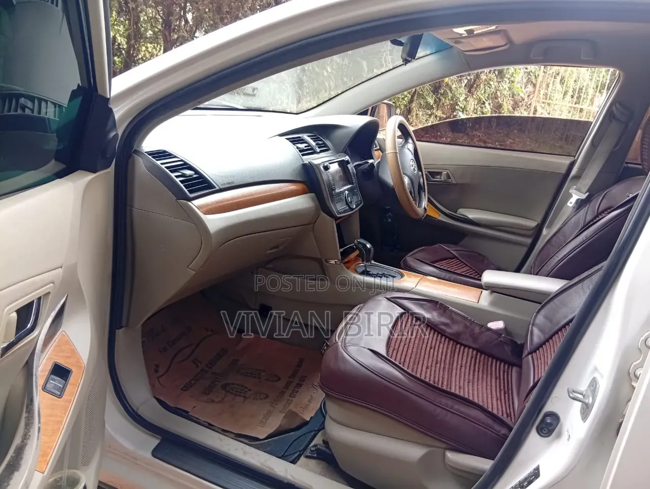 Mercedes-Benz E220 2016 Red