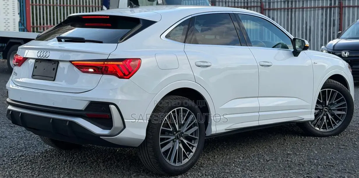 Audi Q3 35 TFSI S edition 2021 White