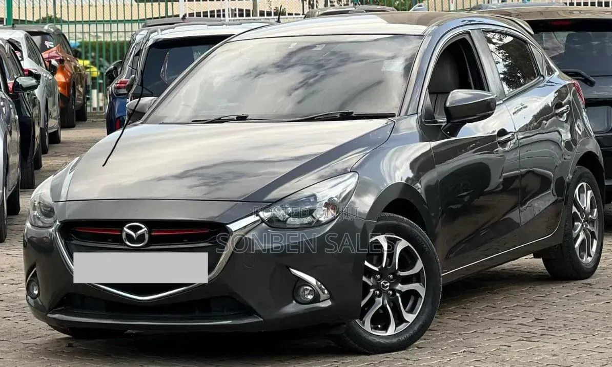 Mazda Demio 2018 Gray
