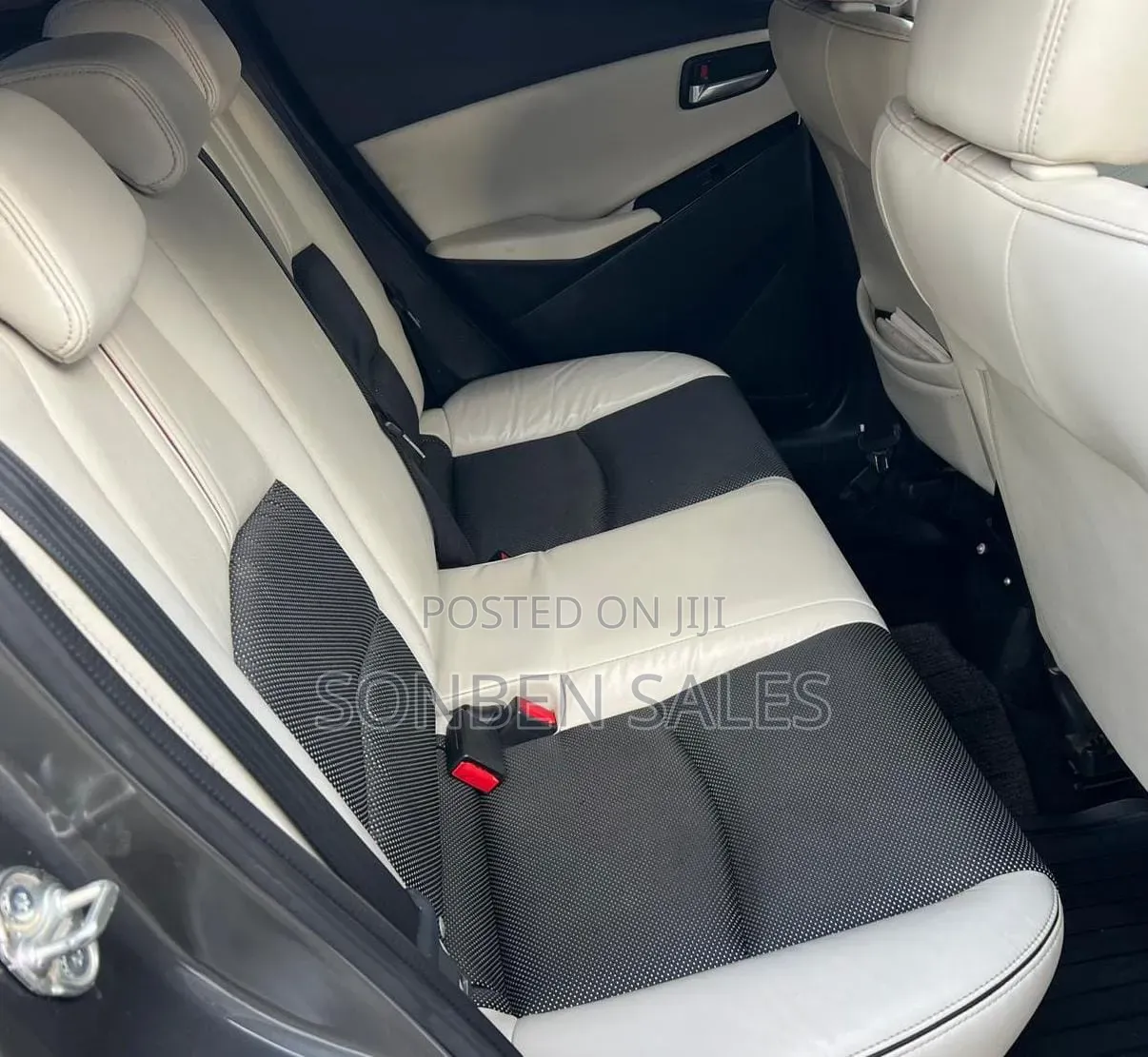 Mazda Demio 2018 Gray