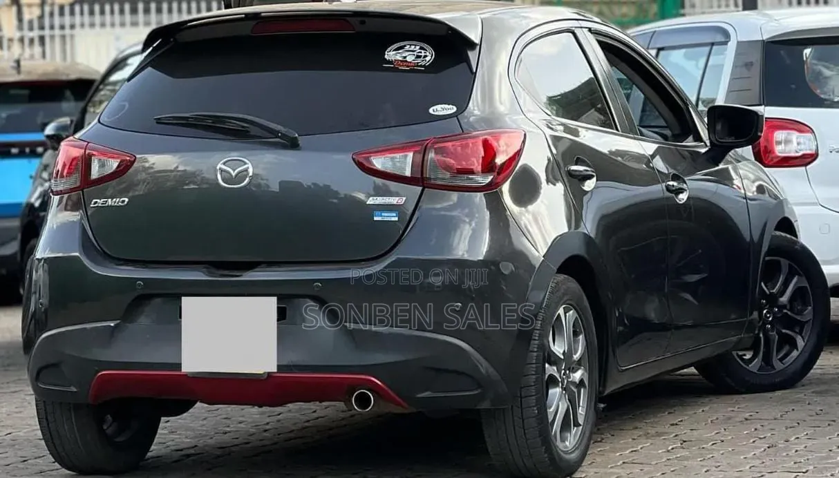 Mazda Demio 2018 Gray