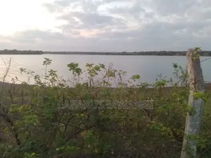 18 Acres of Land Touching R. Tana Machakos