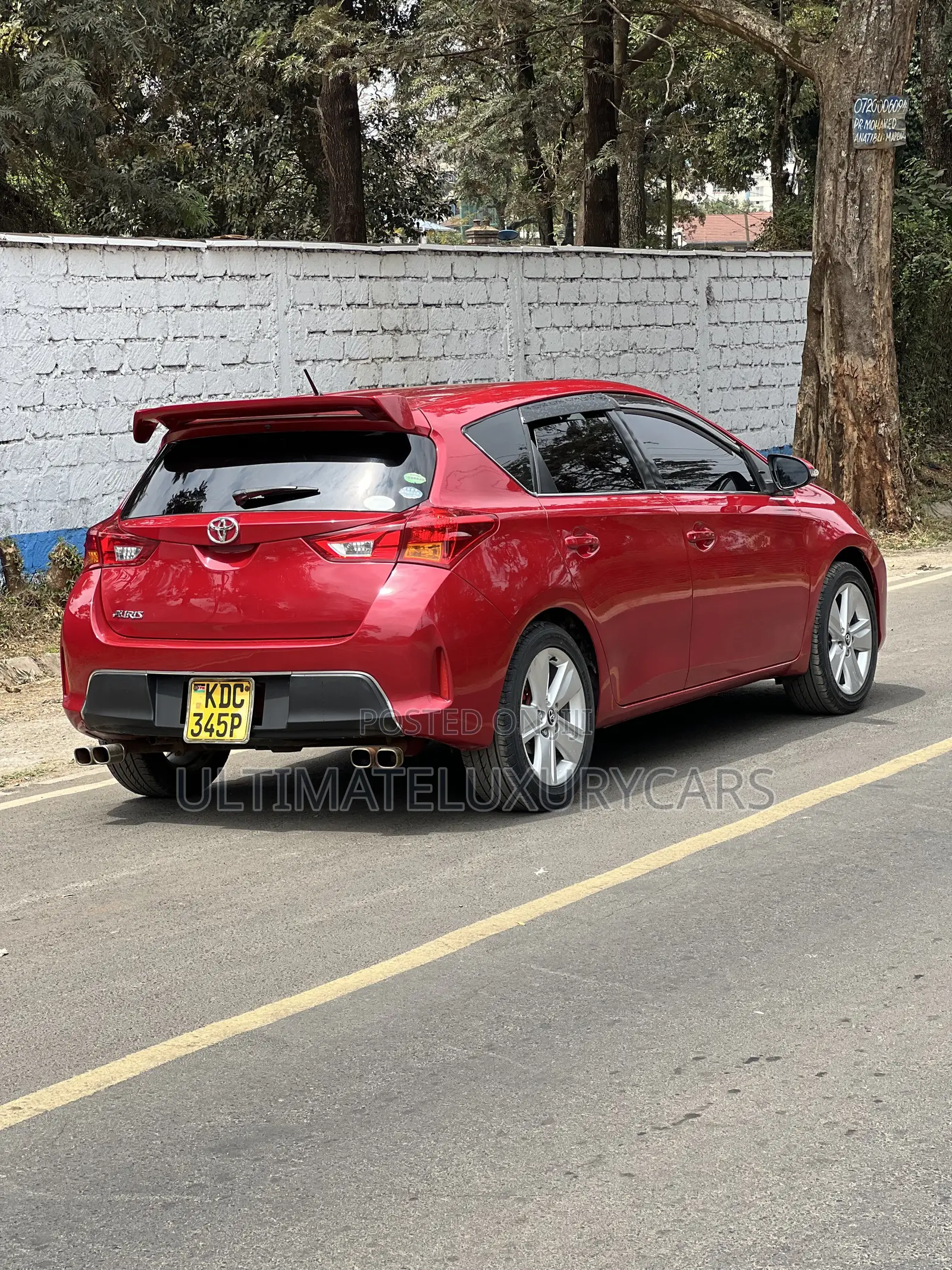 Toyota Auris 2014 Red