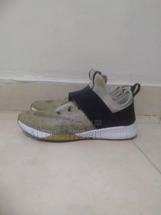 Nike Shoes - thumbnail 2