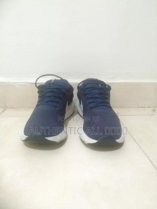 Nike Revolution - thumbnail 3