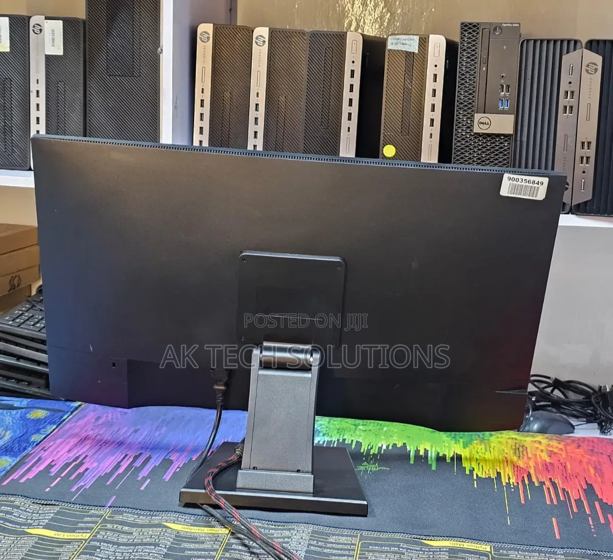 Dell P2719H 
27 Inch Display
1080P Full Hd
60hz Refresh Rate