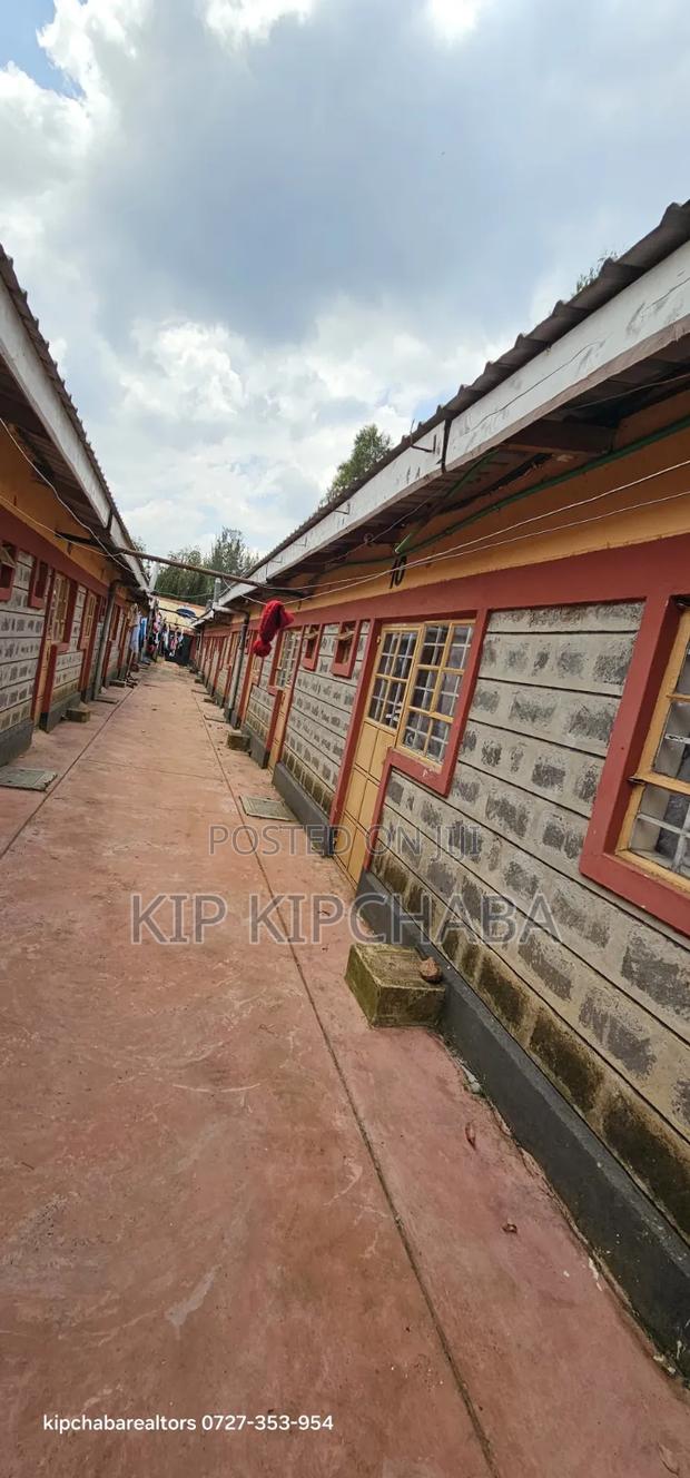 20bdrm Duplex in Kimumu for sale