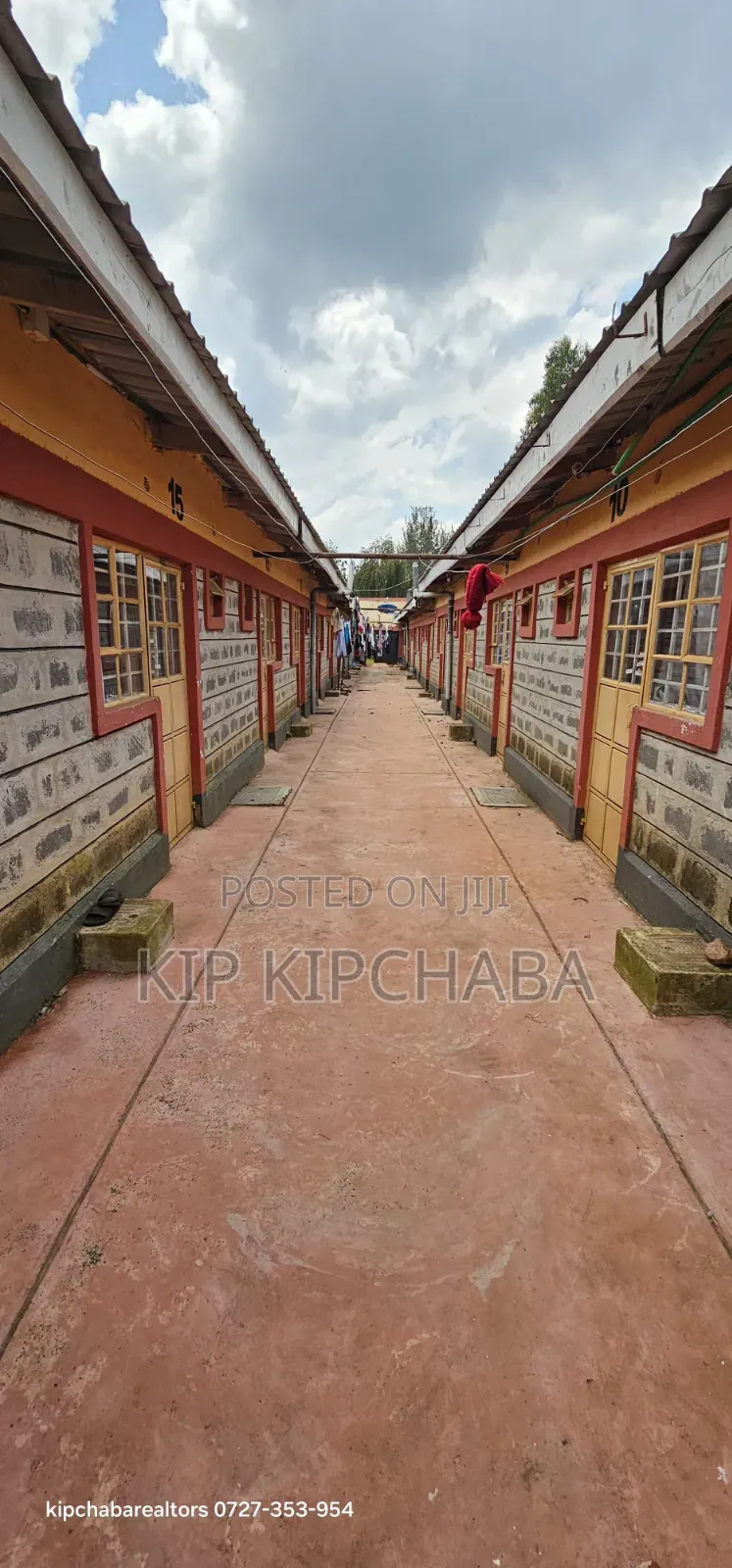 20bdrm Duplex in Kimumu for sale