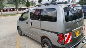 Nissan NP200 2010 Gray