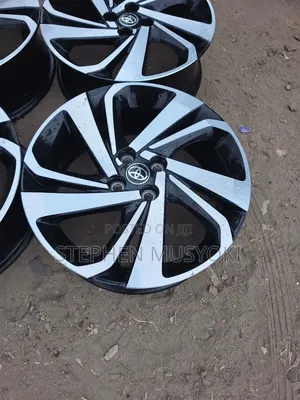 TOYOTA RAIZE SIZE 17lNCH BLACKSILVErlR RIMs