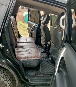 Toyota Land Cruiser Prado 2017 Black