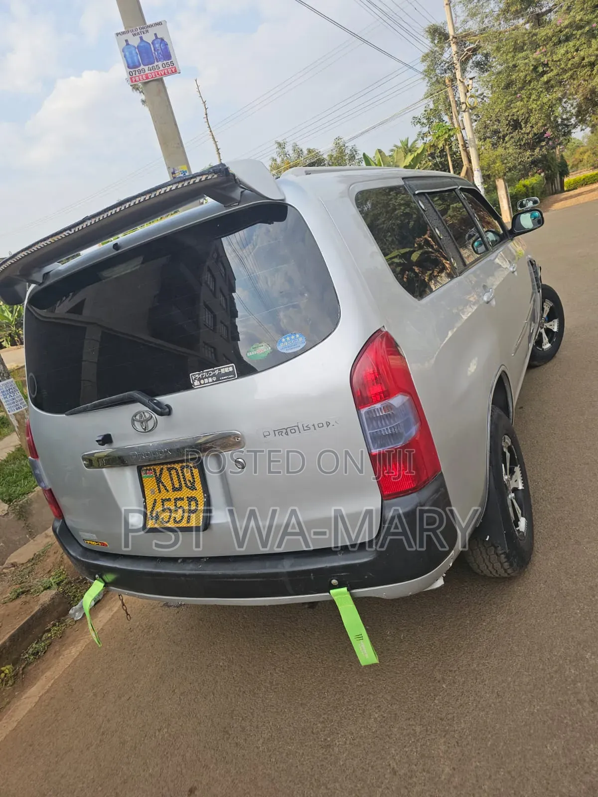 Toyota HiAce 2018 Silver