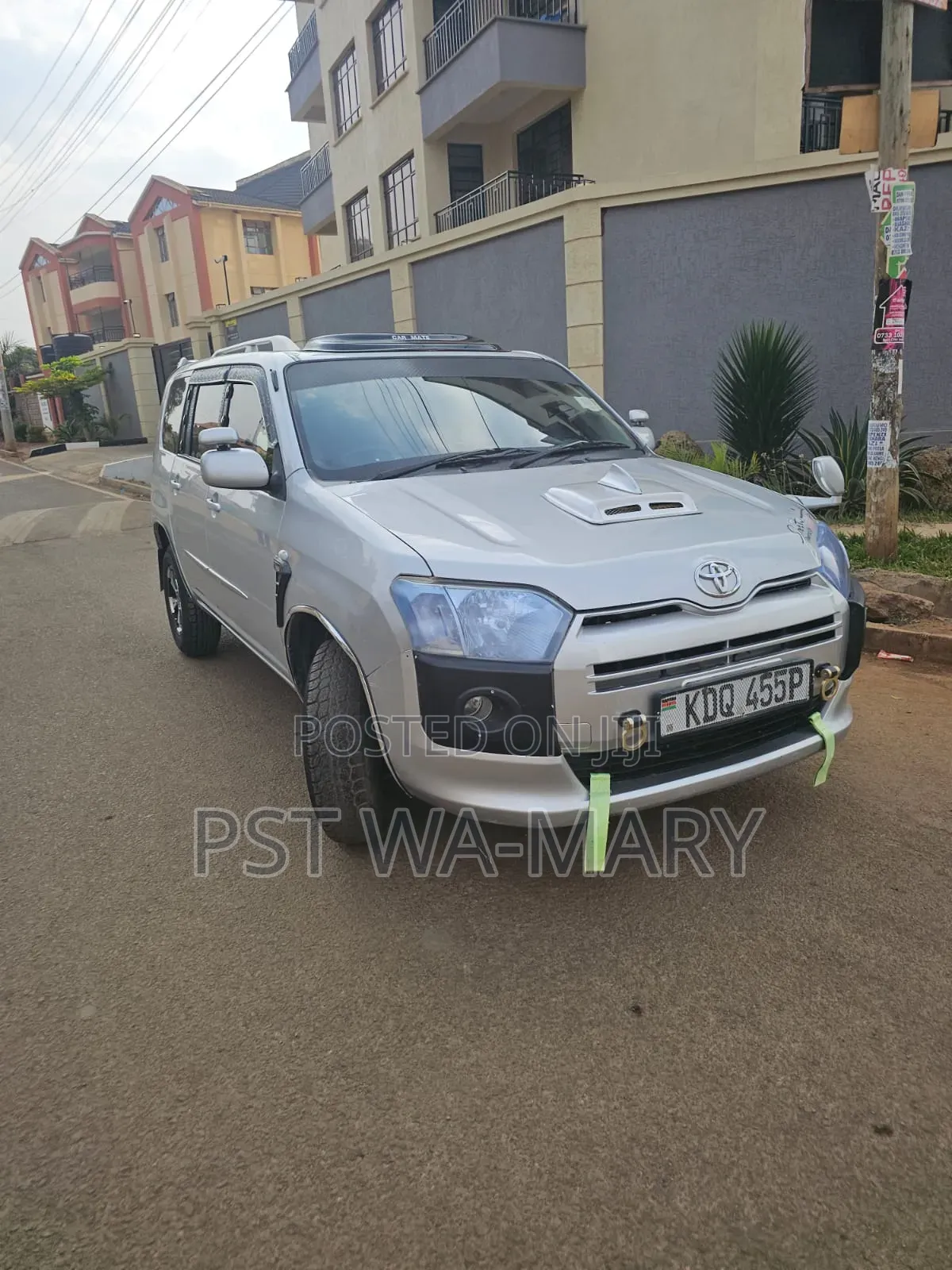 Toyota HiAce 2018 Silver