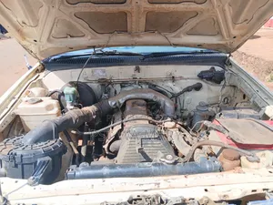 Toyota HiAce 2005