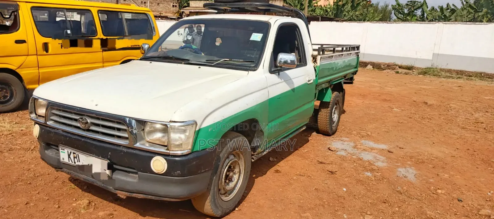 Toyota HiAce 2008 White