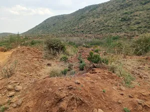 5acres Land in Ndeiya Nguirubi Karera Passing Through Mboma Area
