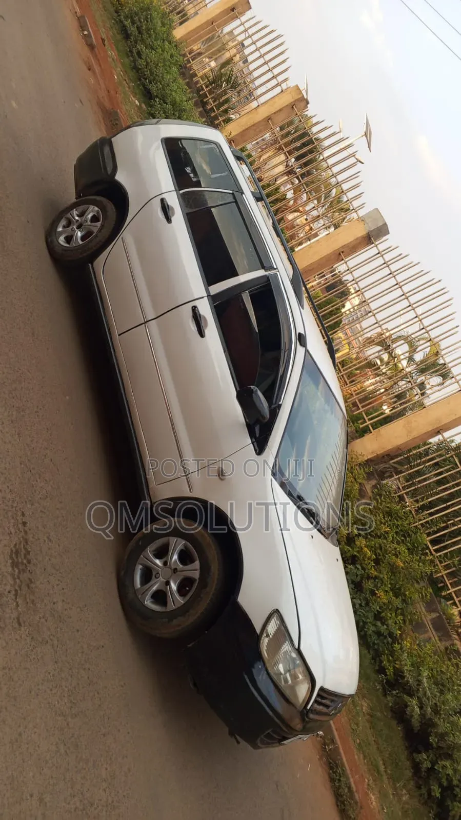 Mitsubishi Lancer 2005 White