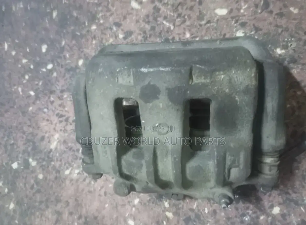 Nissan Patrol Y60 Front Brake Calliper