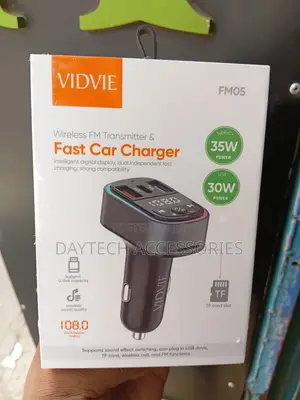 VIDVIE FM05 Wireless FM Transmitter and Fast Car Charger - Black
