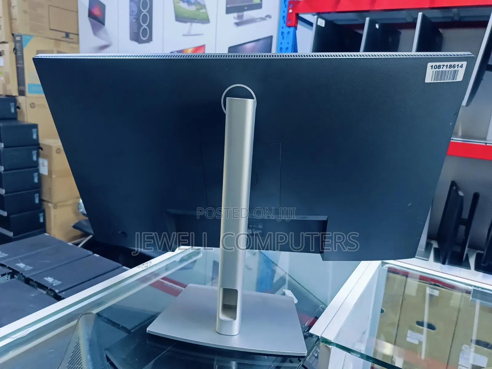 Dell P2722HE 27" Full HD IPS USB-C Hub Monitor