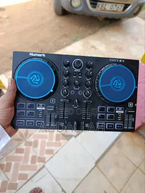 Numark Partymix