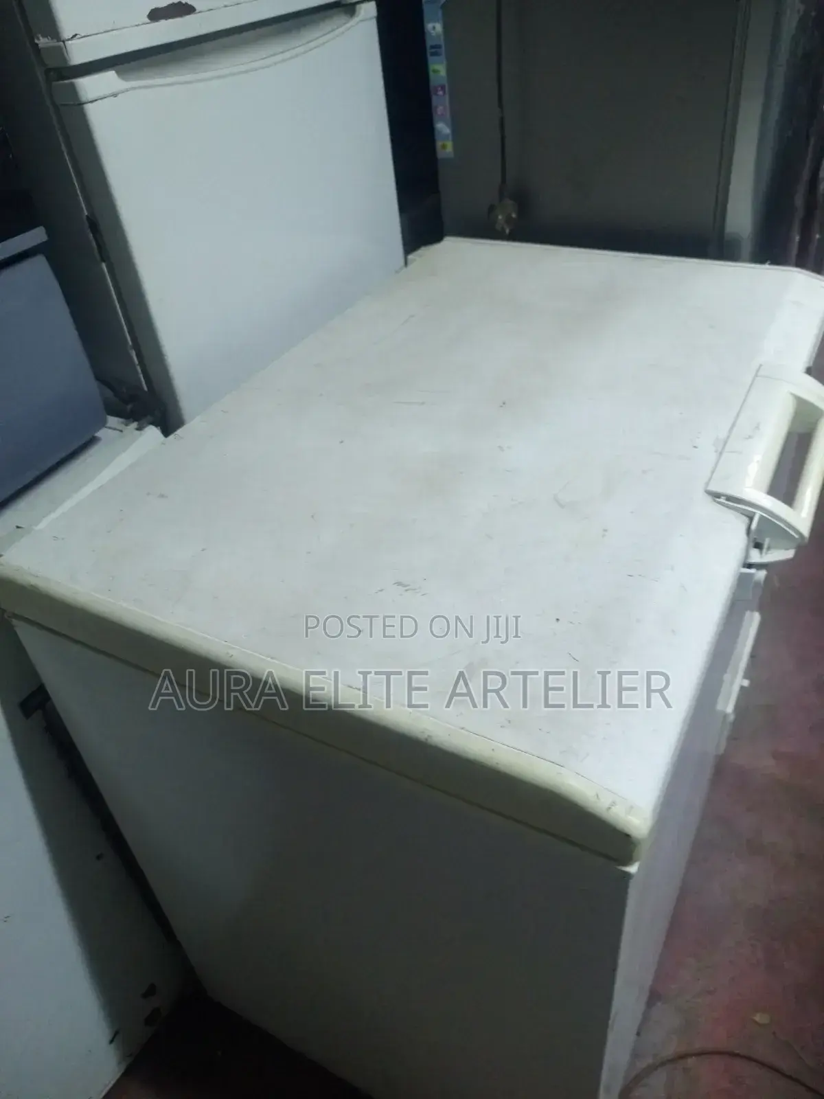 Ex-Uk Whirlpool Heavy-Duty 265ltr Chest Freezer