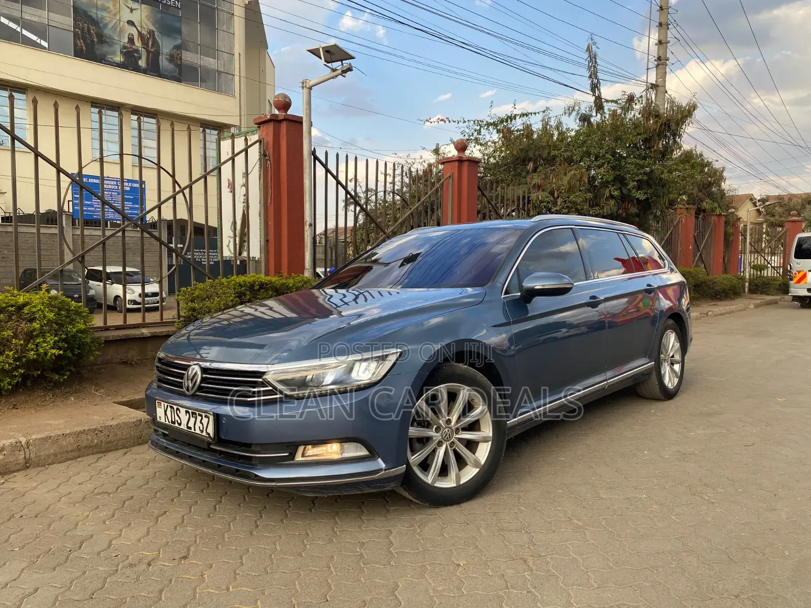 Volkswagen Passat 2018 Blue