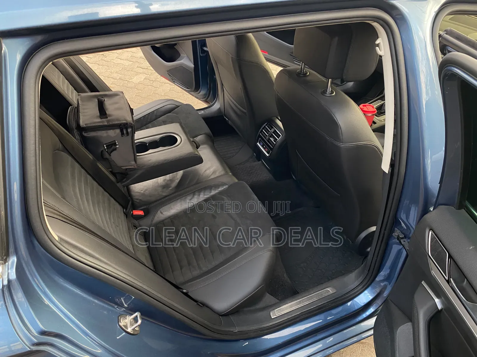 Volkswagen Passat 2018 Blue