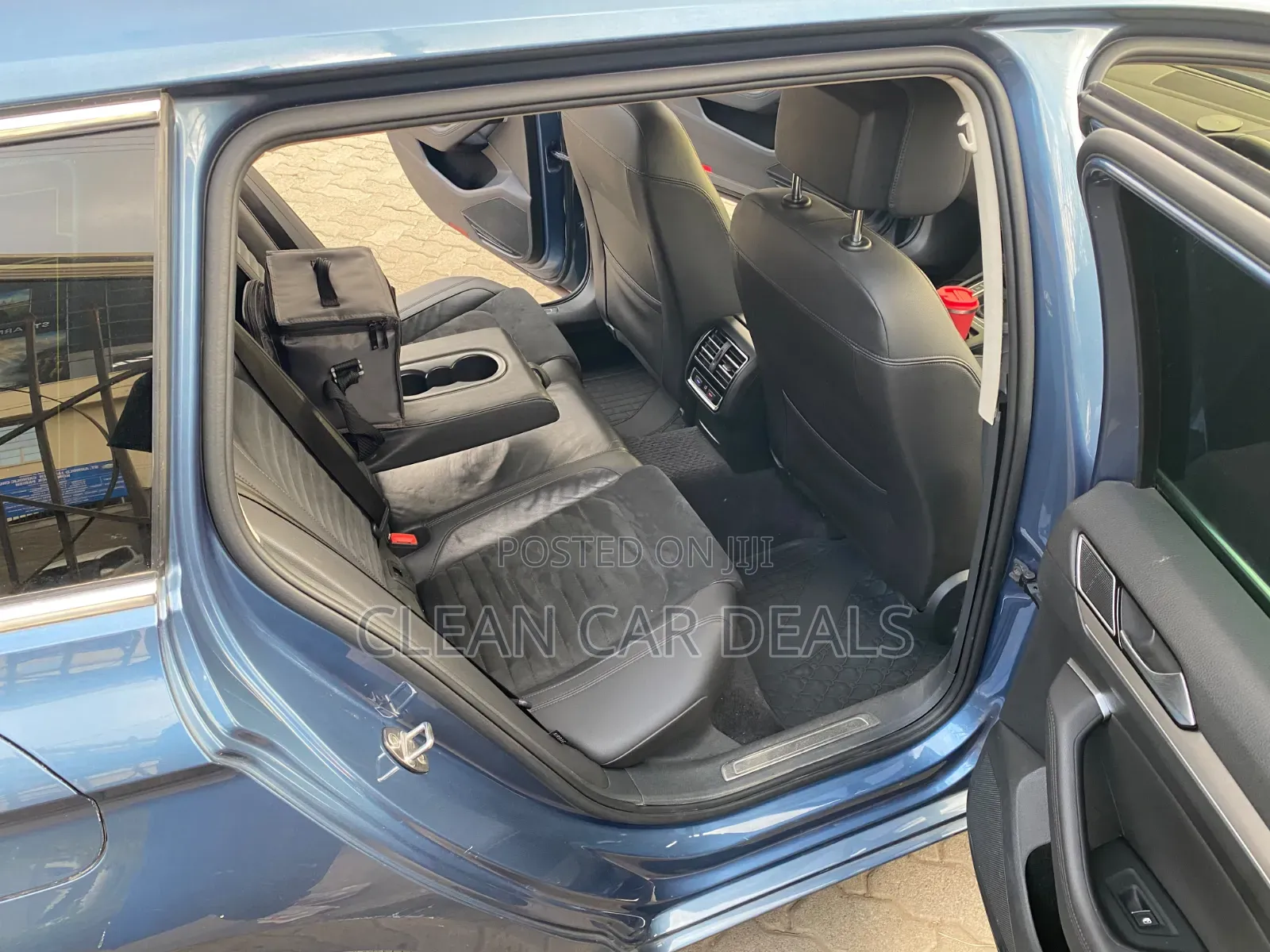 Volkswagen Passat 2018 Blue