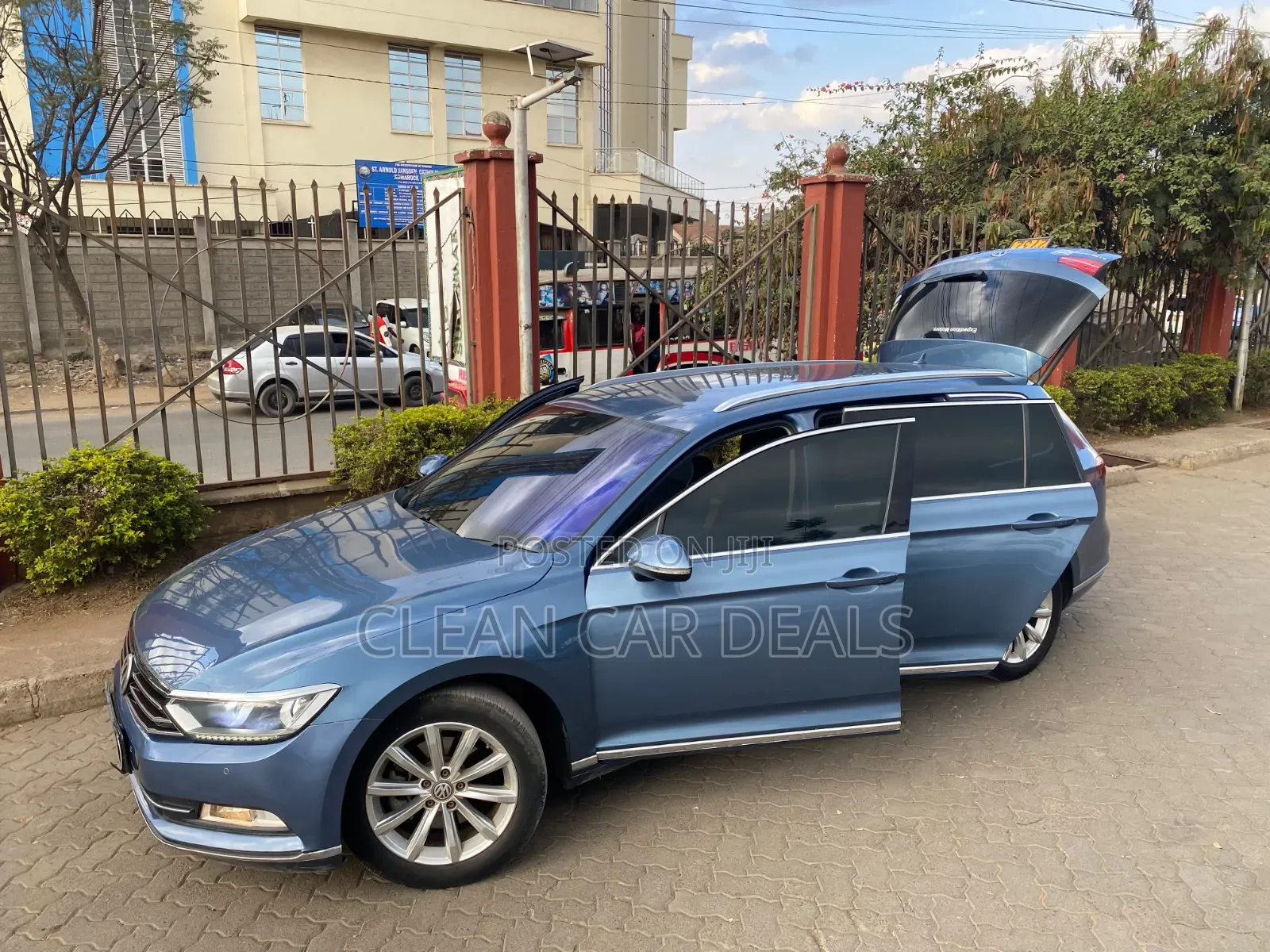 Volkswagen Passat 2018 Blue