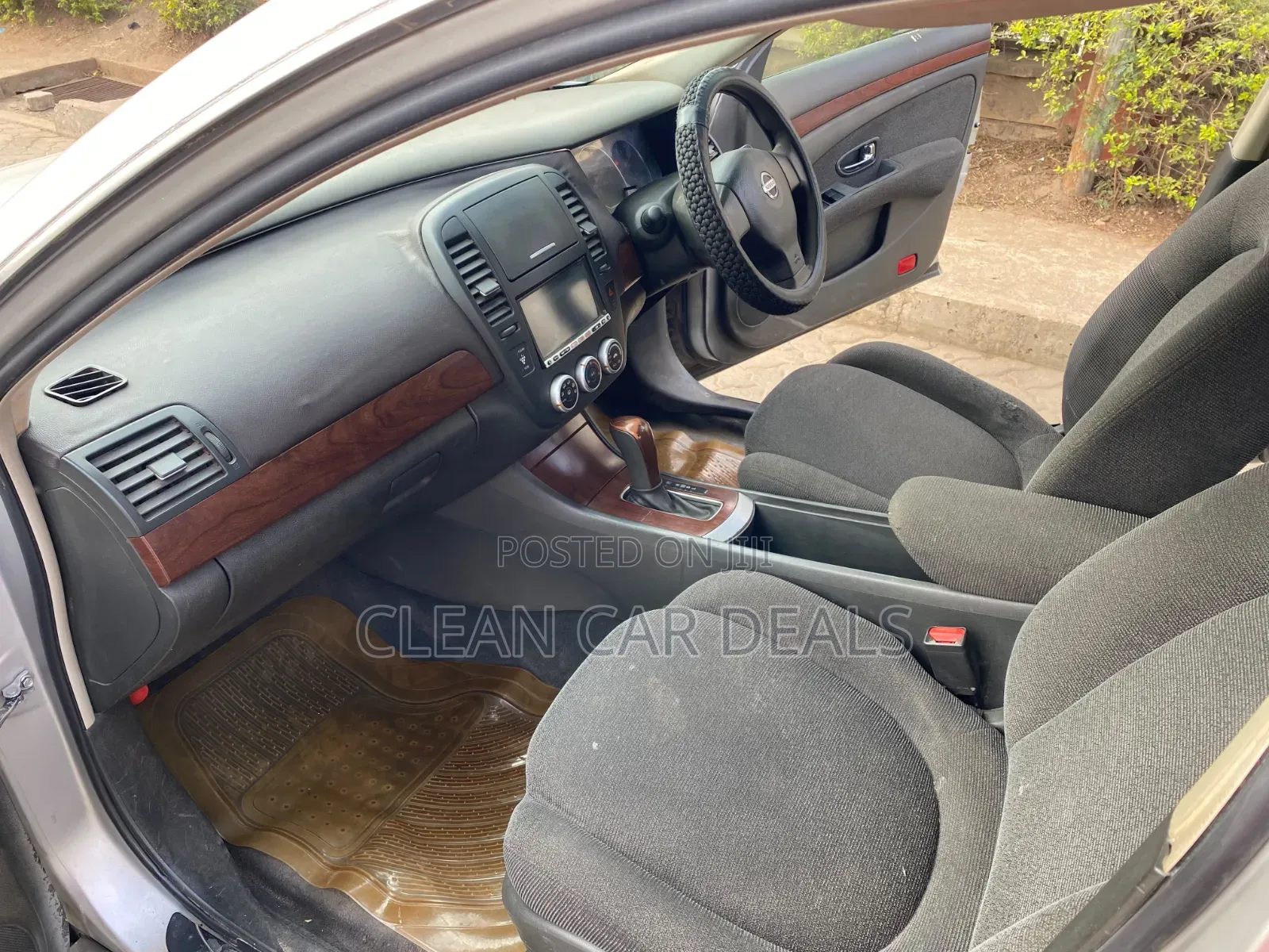 Nissan Bluebird 2008
