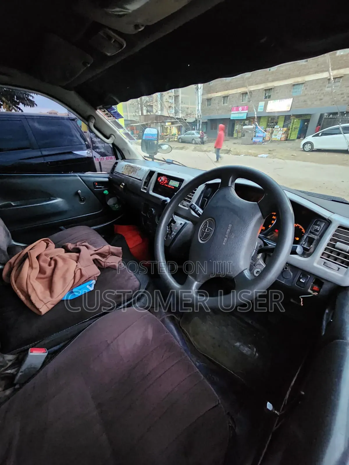 Toyota HiAce 2009 White