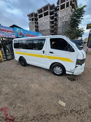Toyota HiAce 2009 White
