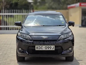 Toyota Harrier 2.0 2015