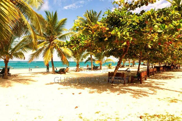 Diani Beachfront 1 Bedroom Pool Beach - thumbnail 16