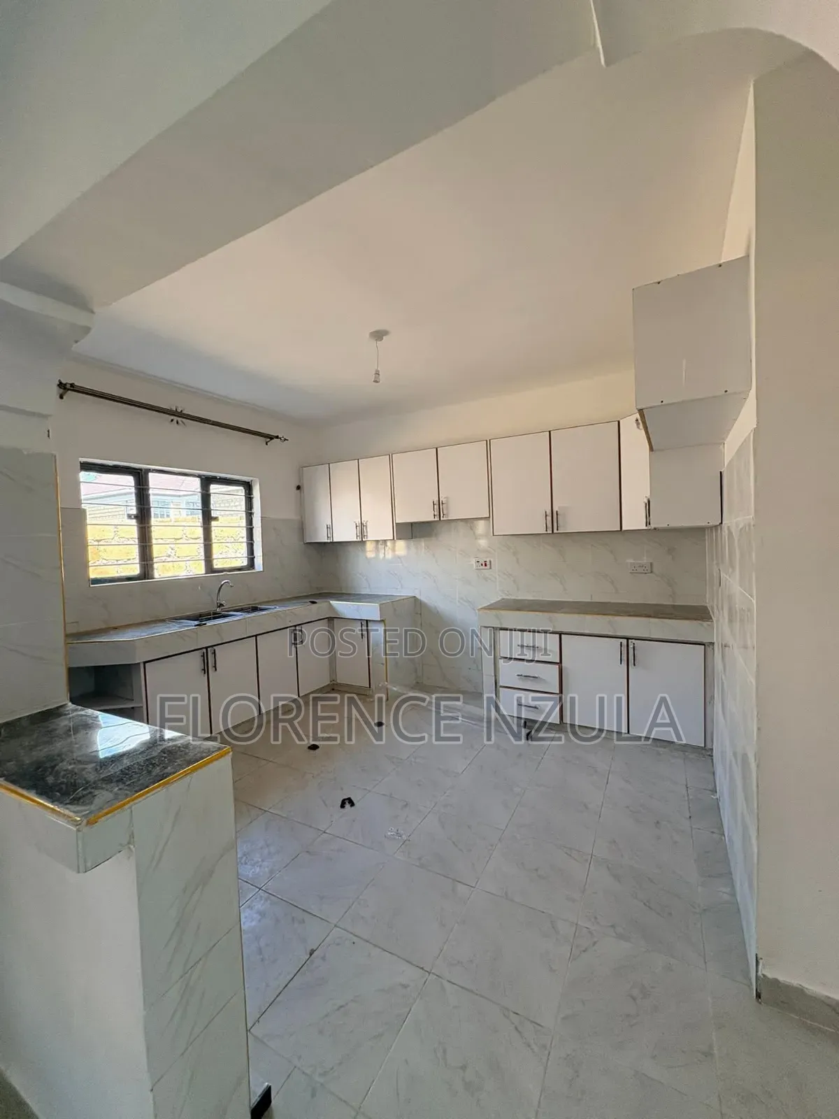 3bdrm Bungalow in Merisho Rd, Matasia for sale