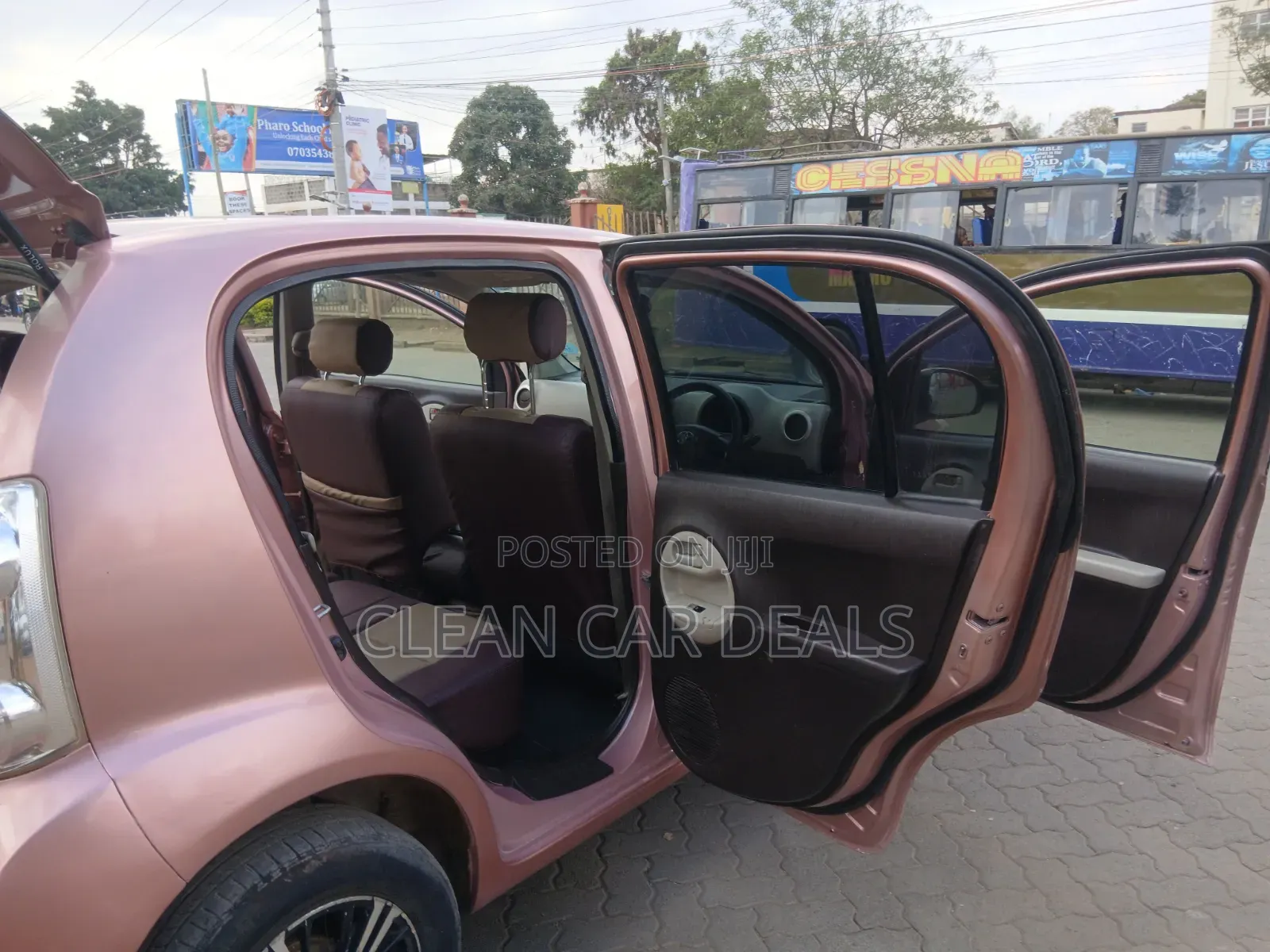 Toyota Passo 2013