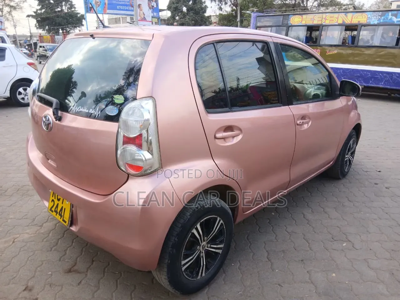 Toyota Passo 2013
