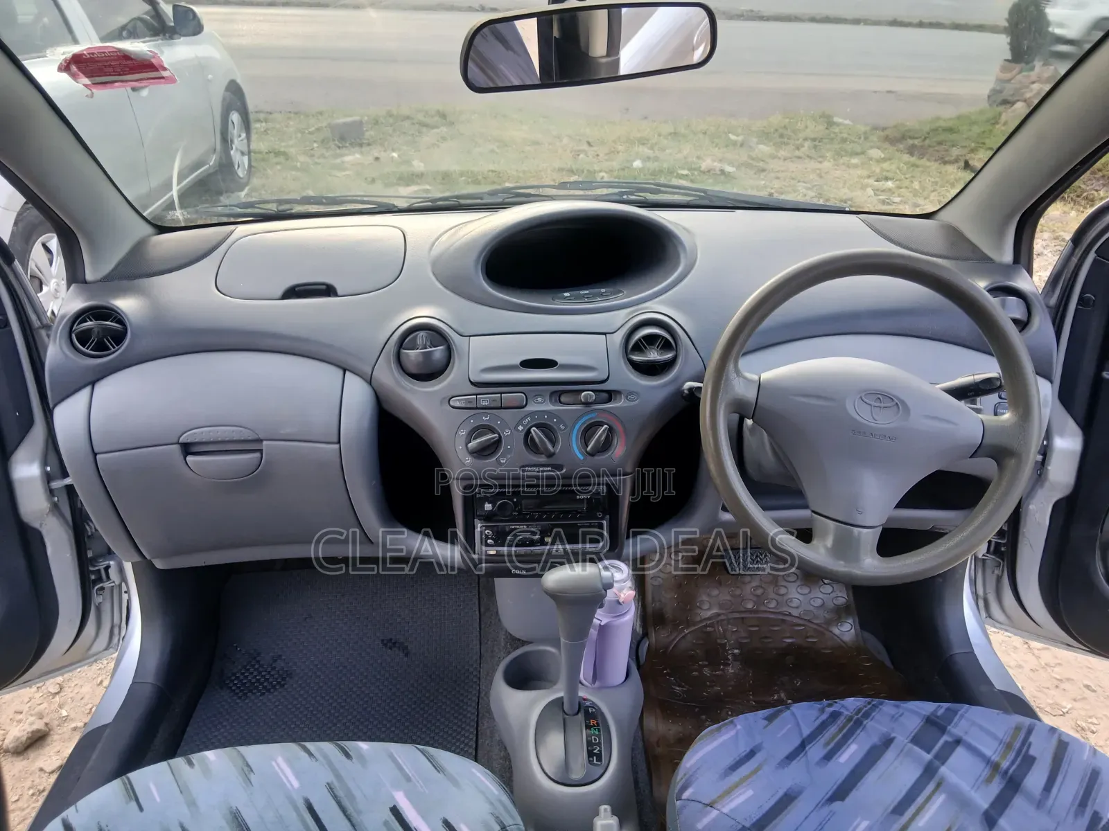 Toyota Vitz 2005 Silver