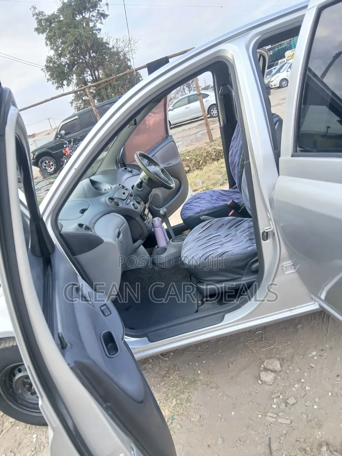 Toyota Vitz 2005 Silver