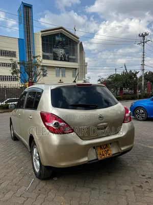 Nissan Tiida 2010