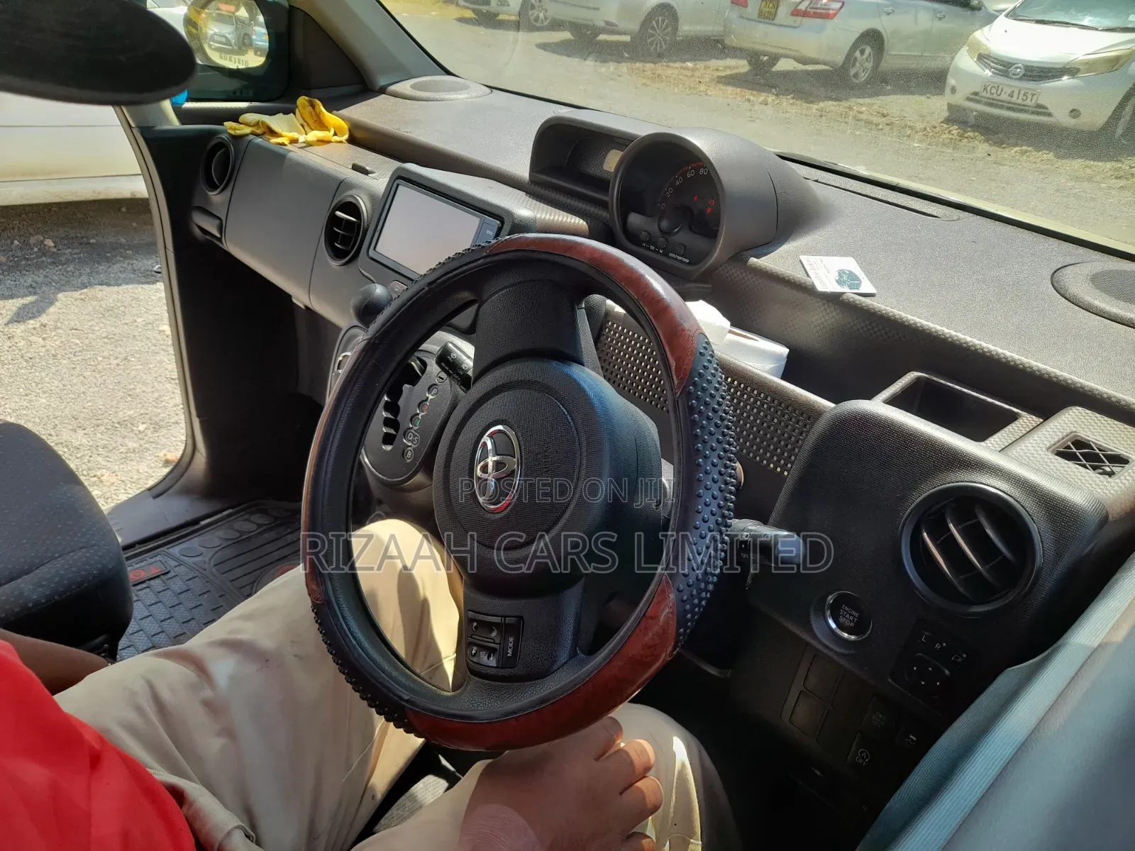 Toyota Porte 2016 Beige