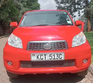 Toyota Rush 2011 Red