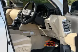 Toyota Land Cruiser LC300 2023 Pearl