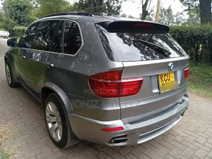 BMW X5 xDrive35i AWD (3.0L 6cyl 8A) 2012 Gray