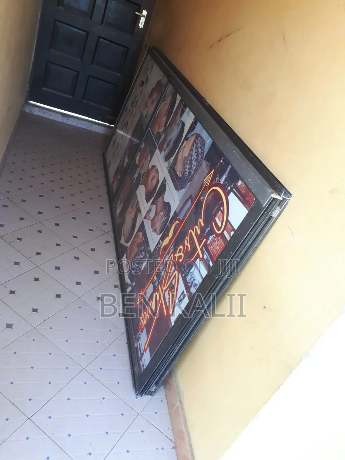 Barbershop Aluminium/Glass Doors