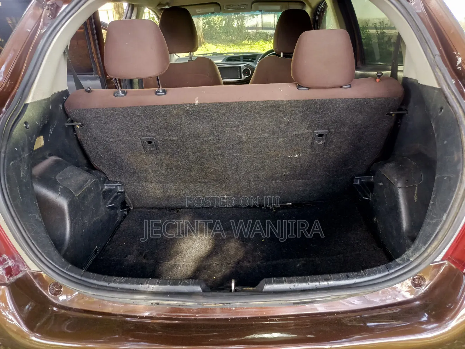 Toyota Vitz 2012 Maroon